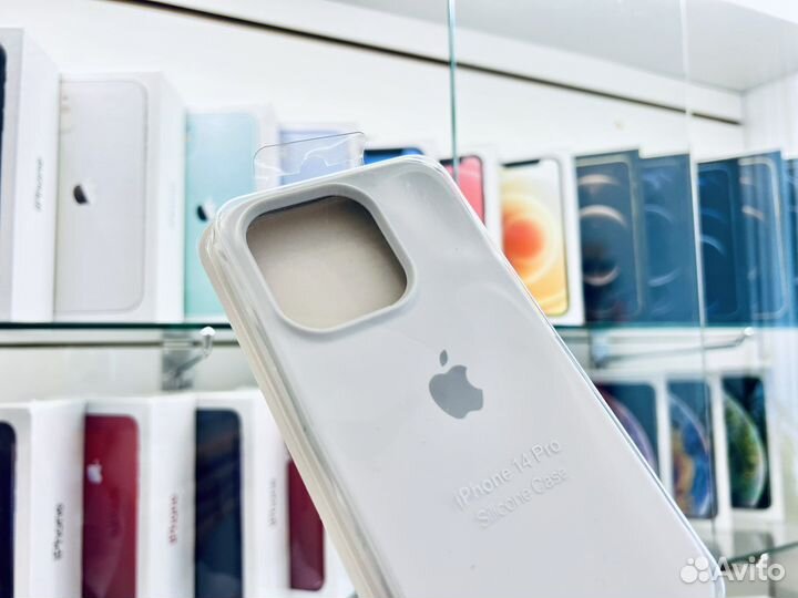 Чехол на iPhone 14 Pro, белый