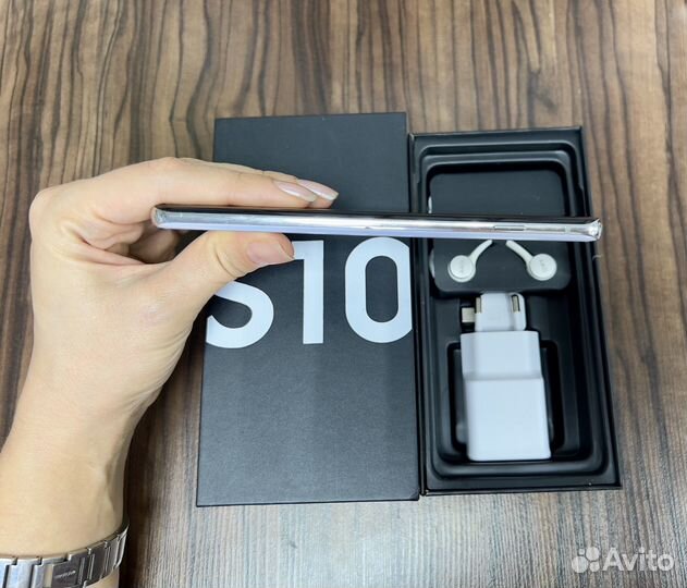 Samsung Galaxy S10, 8/512 ГБ