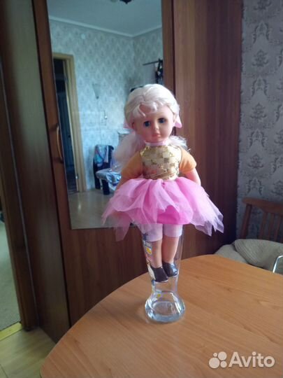 Кукла фарфоровая коллекционная