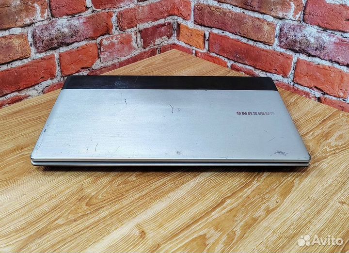 Samsung windows 7 SSD 8gb домашний Ноутбук Обмен