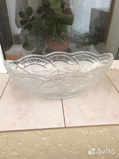 Хрустальная ваза