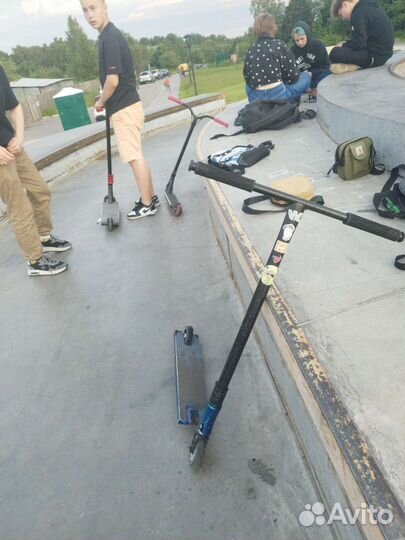 Трюковой самокат tech team Excalibur