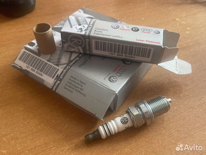 Свечи зажигания vag 101000035HJ