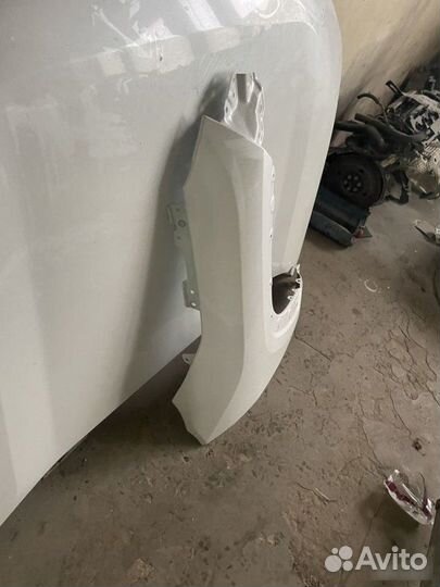 Крыло переднее правое Toyota Rav4