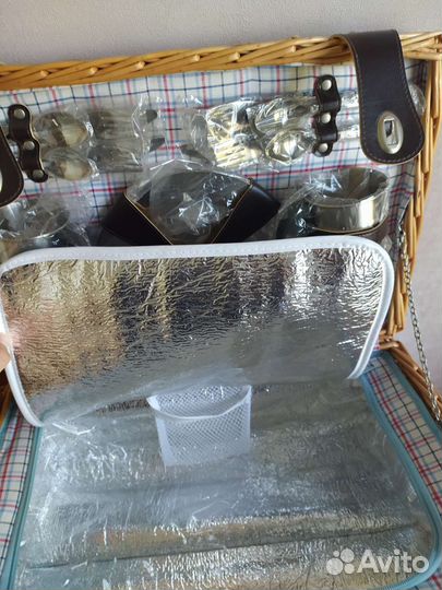 Корзина -холодильник для пикника Новая