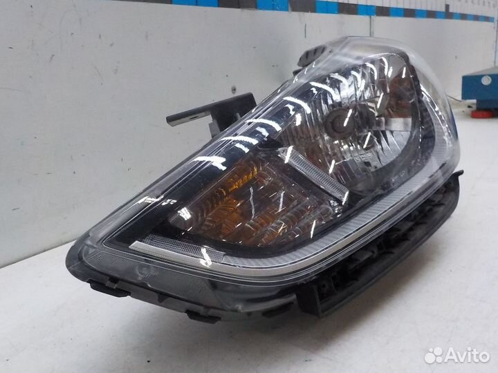 Фара левая Hyundai Solaris 2017