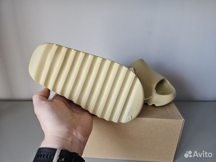 Шлепки Adidas Yeezy Slide