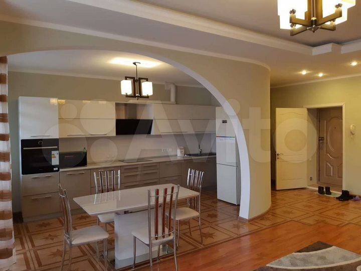 3-к. квартира, 120 м², 6/12 эт.