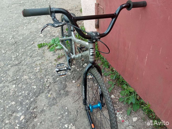 Велосипед bmx race