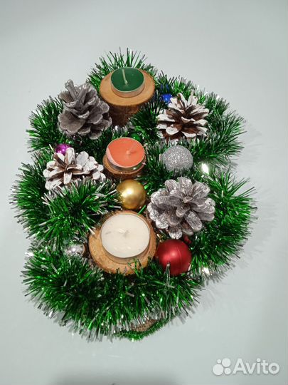 Новогодняя композиция со свечами