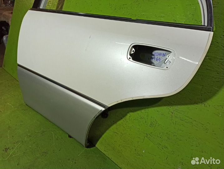 Дверь задняя левая Toyota Crown Majesta USZ171