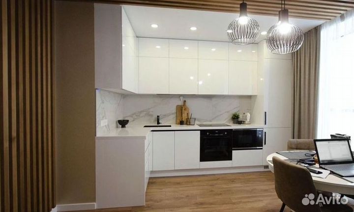 Кухонный гарнитур в стиле хай тек