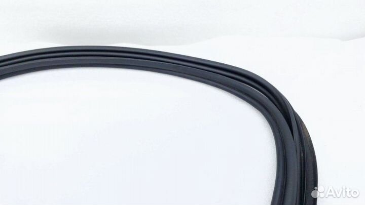 Б/У Уплотнитель проема багажника Состояние