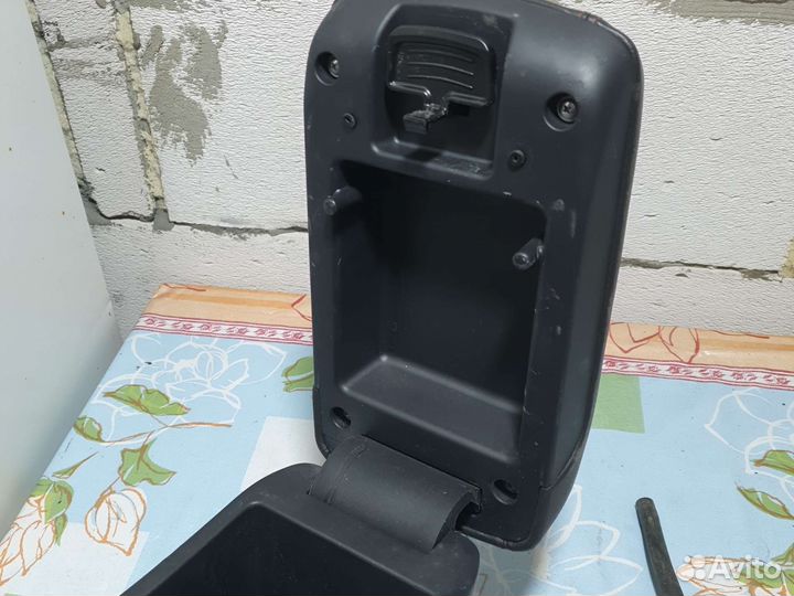 Подлокотник Changan cx 35