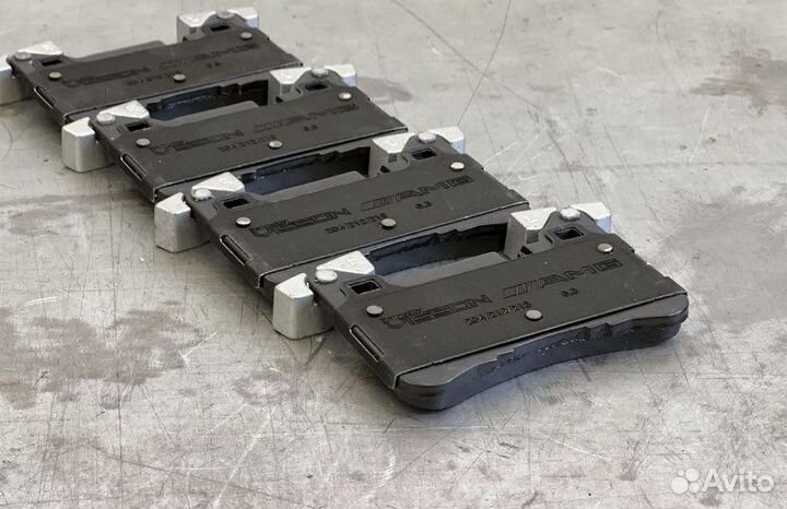 Задние тормозные колодки GLA 45 X156