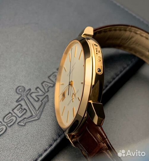 Золотые Ulysse Nardin Classico 40 mm