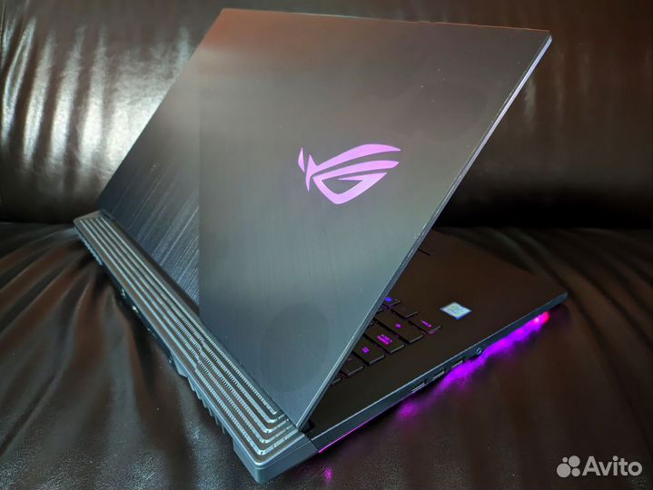 Asus ROG Strix / Core i7 / RTX 2060 / 17.3