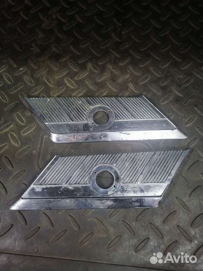 Накладка задней стойки газ-24