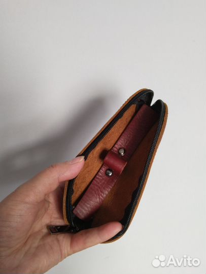 Ключница кожаная