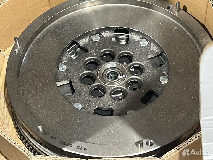 Двухмассовый маховик на Volkswagen Crafter 2 5 TDI