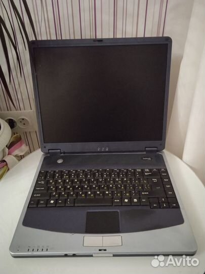 Неисправный ноутбук Benq DH2100