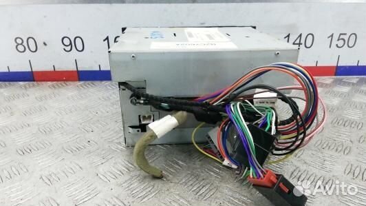 Магнитола jeep grand cherokee WK (XUK13I401)