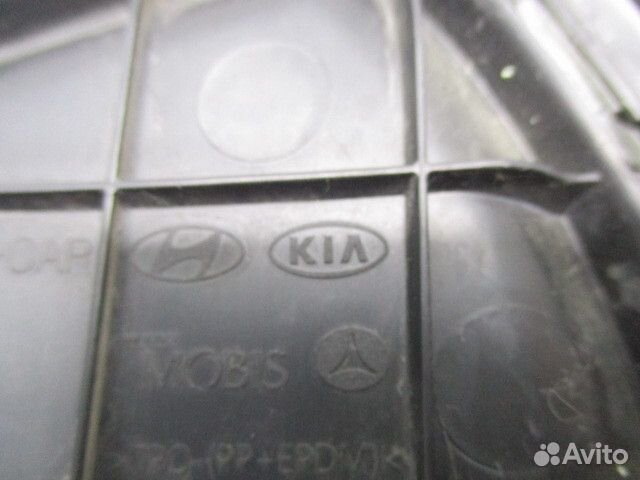 Накладка на решетку радиатора Kia Sportage 4 (QL)