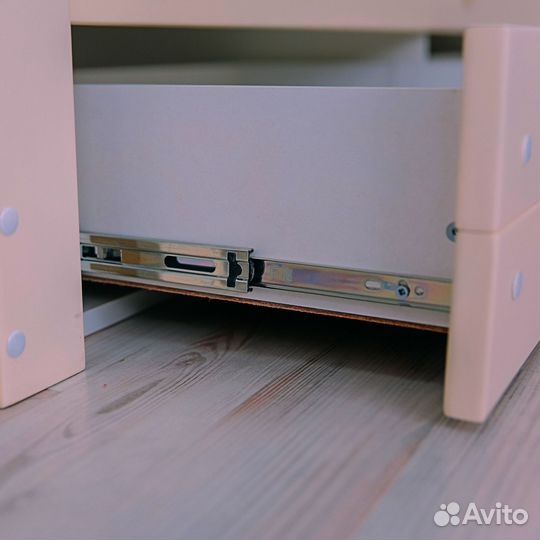 Детская кровать из дерева