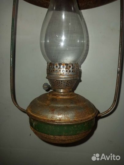 Керосиновая лампа на подвесе