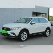 Volkswagen Tiguan 2.0 AMT, 2021, 90 000 км, с пробегом, цена 3 120 000 руб.