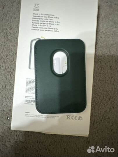 Кожаный чехол на iPhone 15pro