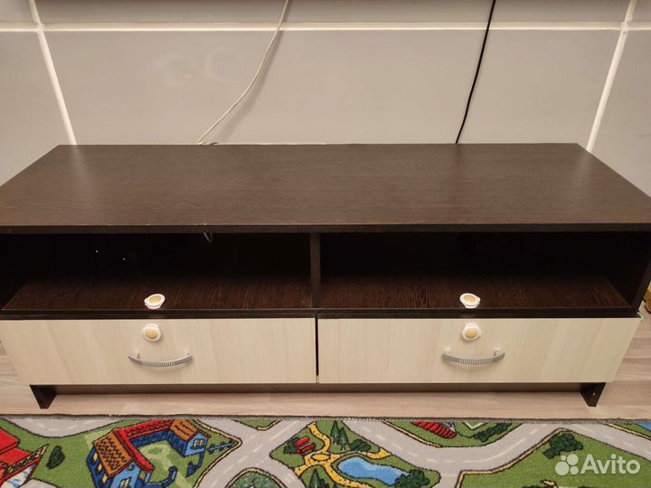 Тумба под телевизор