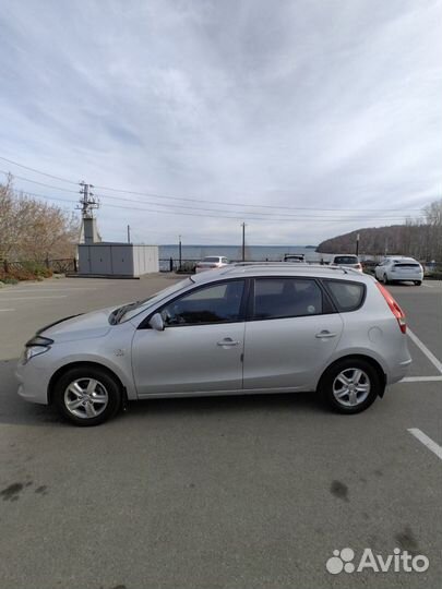 Hyundai i30 1.6 AT, 2011, 200 000 км