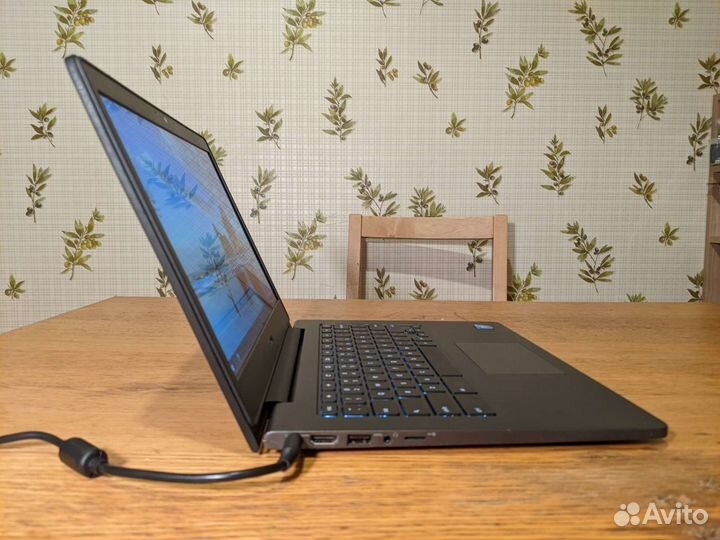 Ультрабук Dell, 13,3 дюйма IPS fullHD