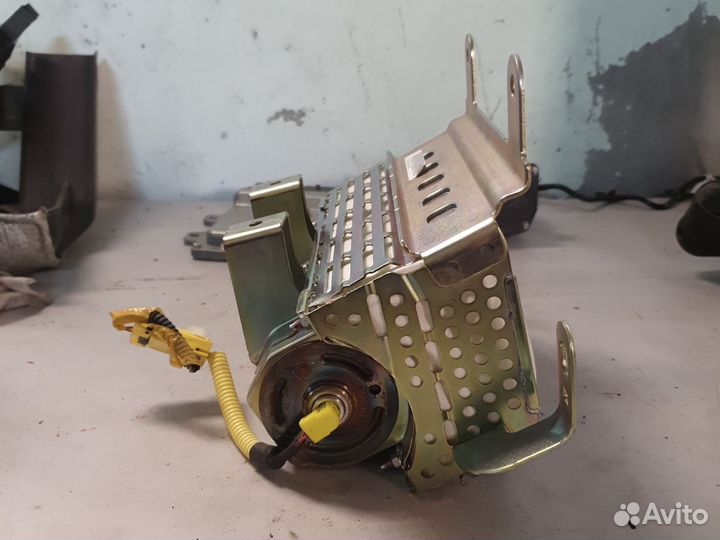 Подушка безопасности пассажира Honda Civic 5D 8