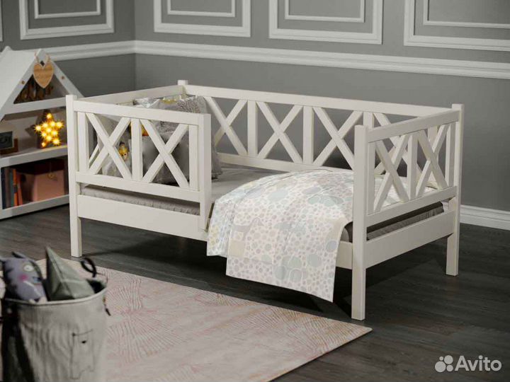 Кроватка детская из натурального дерева высокий бо