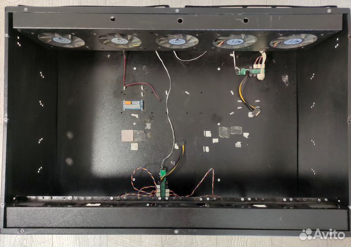 Закрытый корпус для майнинг фермы