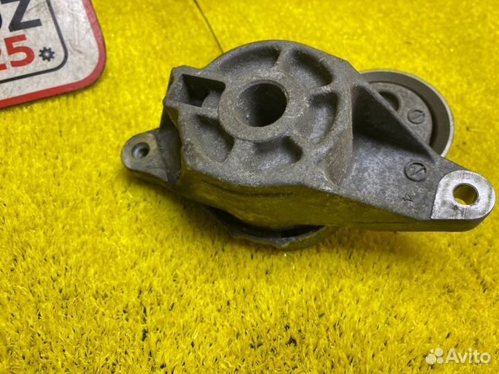 Натяжитель ремня генератора передний Honda Freed