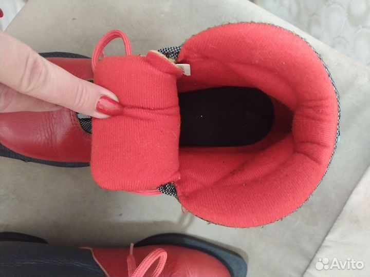 Лыжные ботинки