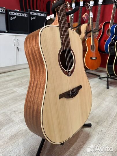 Акустическая гитара LAG T-70D NAT