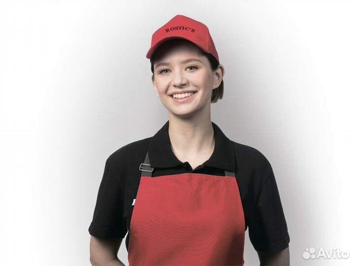 Сотрудник ресторана на выдачу заказов