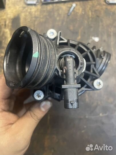 Термостат на М276 W218 Mercedes