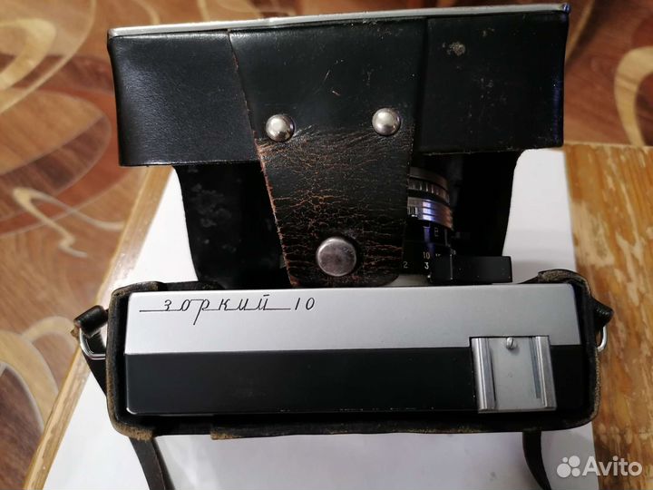 Фотоаппарат Зоркий 10