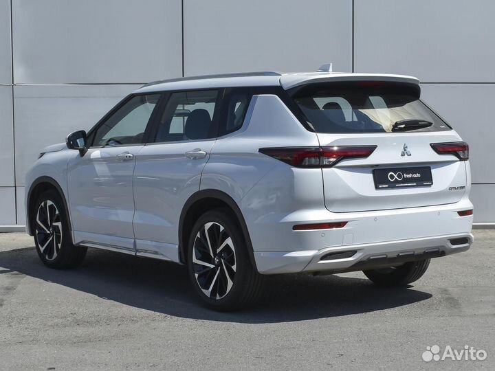 Mitsubishi Outlander 1.5 CVT, 2022, 6 142 км