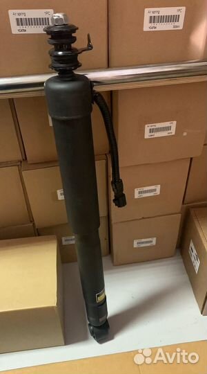 Передний амортизатор Porsche Cayenne 955/957