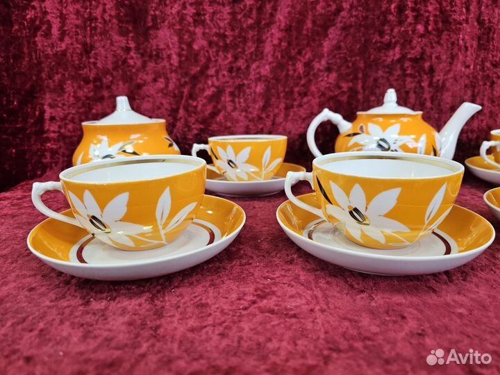Сервиз чайный Тигровая лилия. Дулево 1 сорт 60 е г
