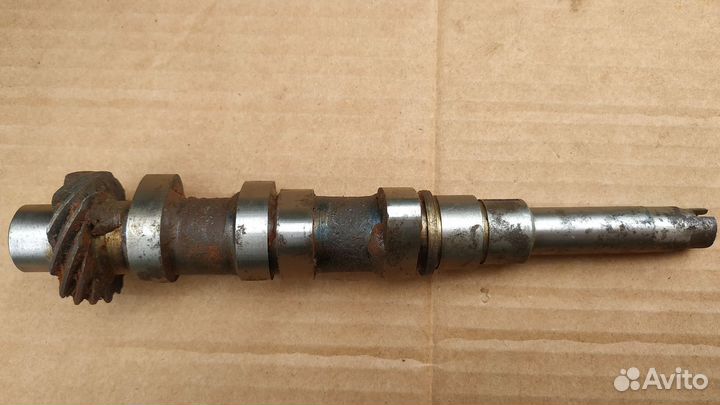 Распредвал К 750