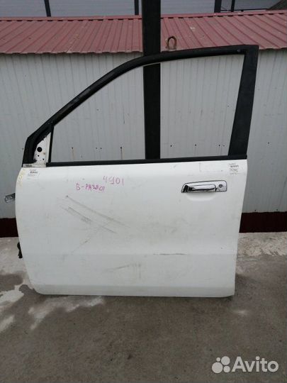 Дверь передняя левая Mitsubishi Dion CR6W