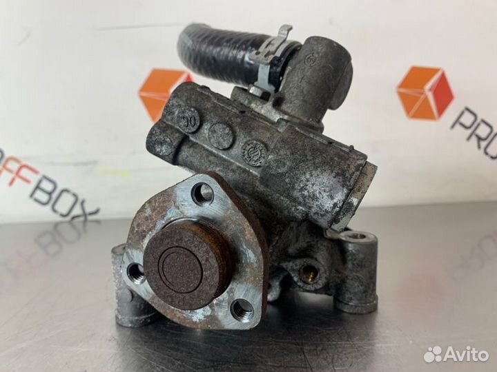 Насос гидроусилителя руля Mercedes C-Class W203