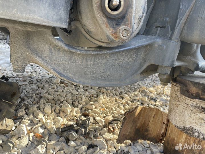 Кронштейн пневморессоры правый Daf XF106